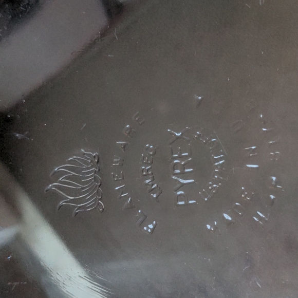 Pyrex Vintage Flameware 2 Piece Set - Picture 10 of 10